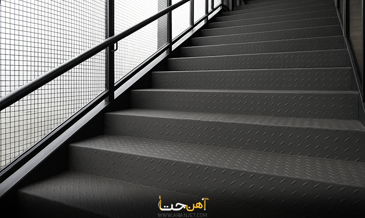 پله اضطراری، کف آسانسور، مصارف سبک