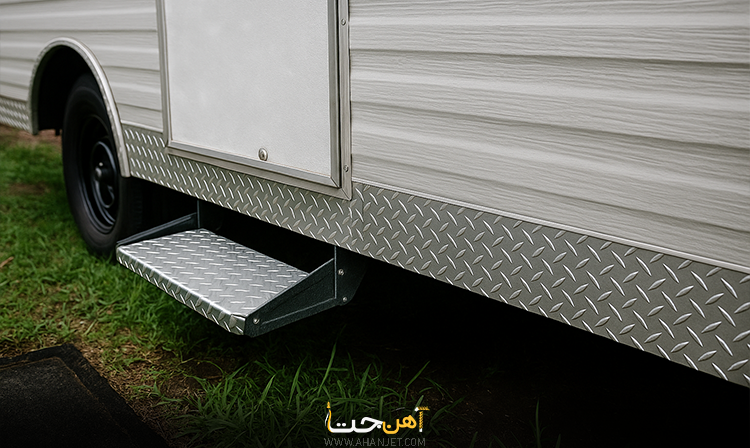 از ورق آجدار بهعنوان بخش اصلی برخی سازهها استفاده میشود